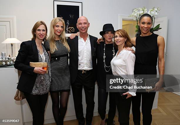 Tanya Neufeldt, Tanja Buelter, Michael R. Schmidt-Kulbe, Anouschka Renzi, Tina Ruland and Annabelle Mandeng attend a photo exhibition of Tom Lemke at...