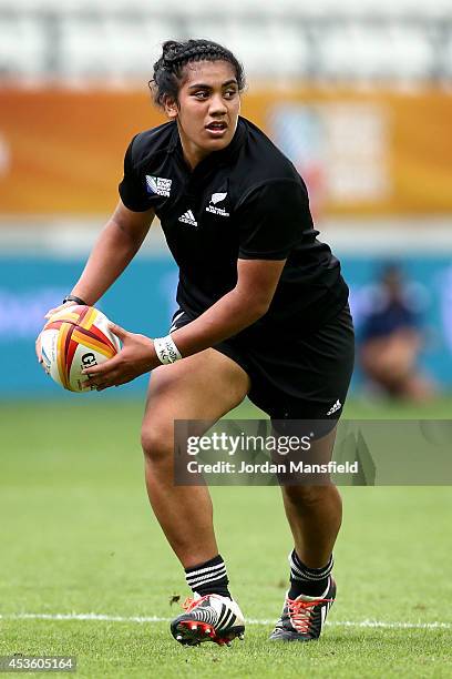 Victoria Subritzky-Nafatali of New Zealand in action during the IRB Women's Rugby World Cup 5th place match between New Zealand and Wales at Stade...