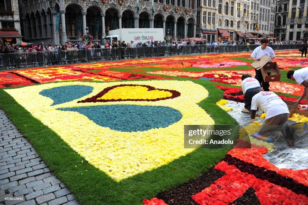 Giant Turkish flower carpet at Grand Place