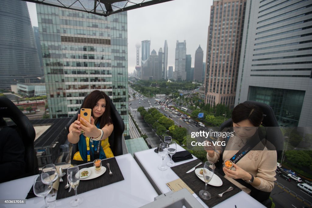 Restaurant In The Sky