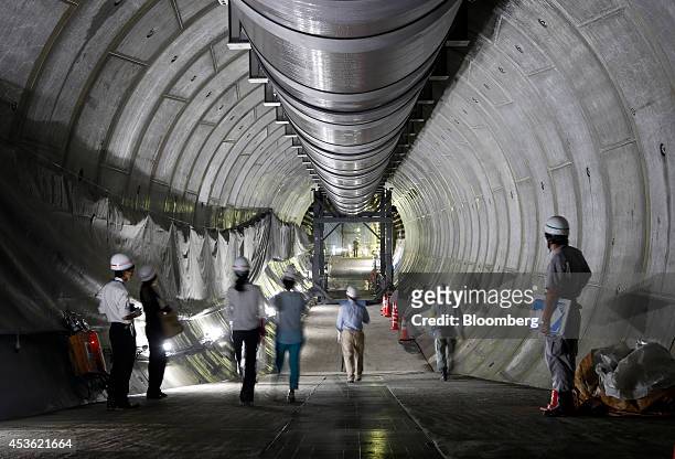 17 photos et images de Construction Of The Furukawa Reservoir As Tokyo Takes Flood Control Underground - Getty Images