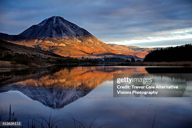 errigal - county donegal 個照片及圖片檔