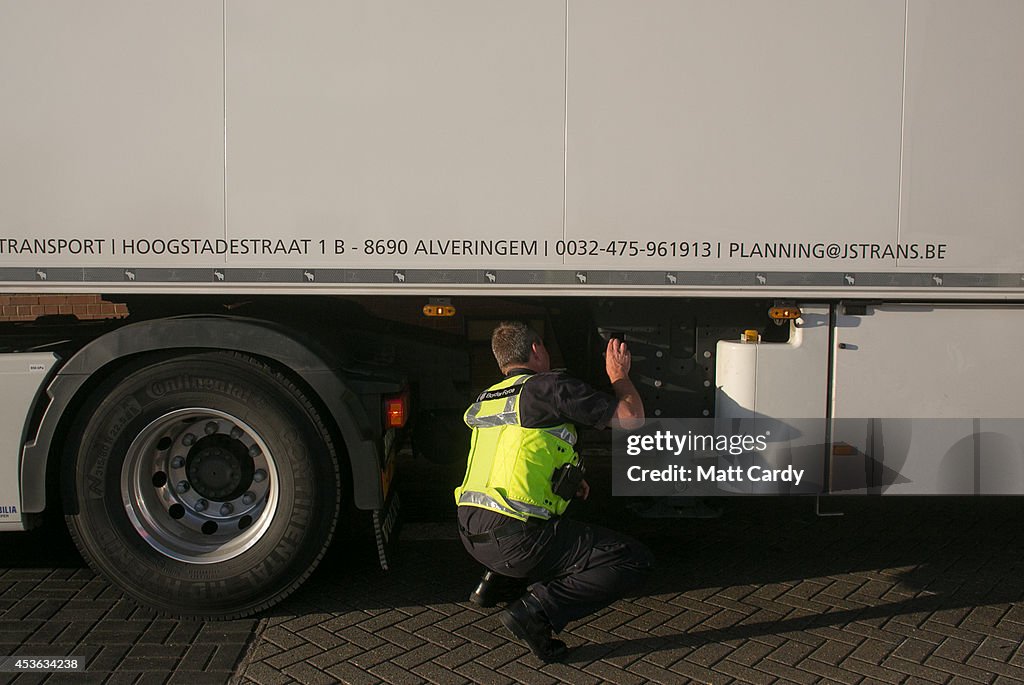 Border Force At Work At UK Ports