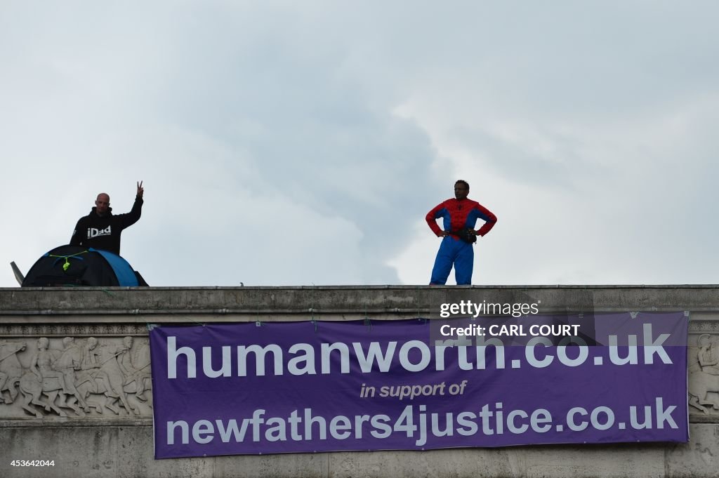 BRITAIN-FAMILY-RIGHTS-PROTEST