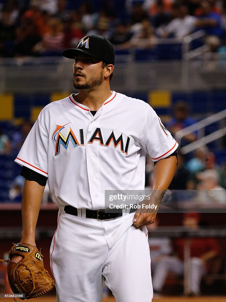 Arizona Diamondbacks v Miami Marlins