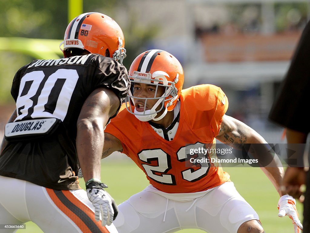 2014 Cleveland Browns Training Camp Practice