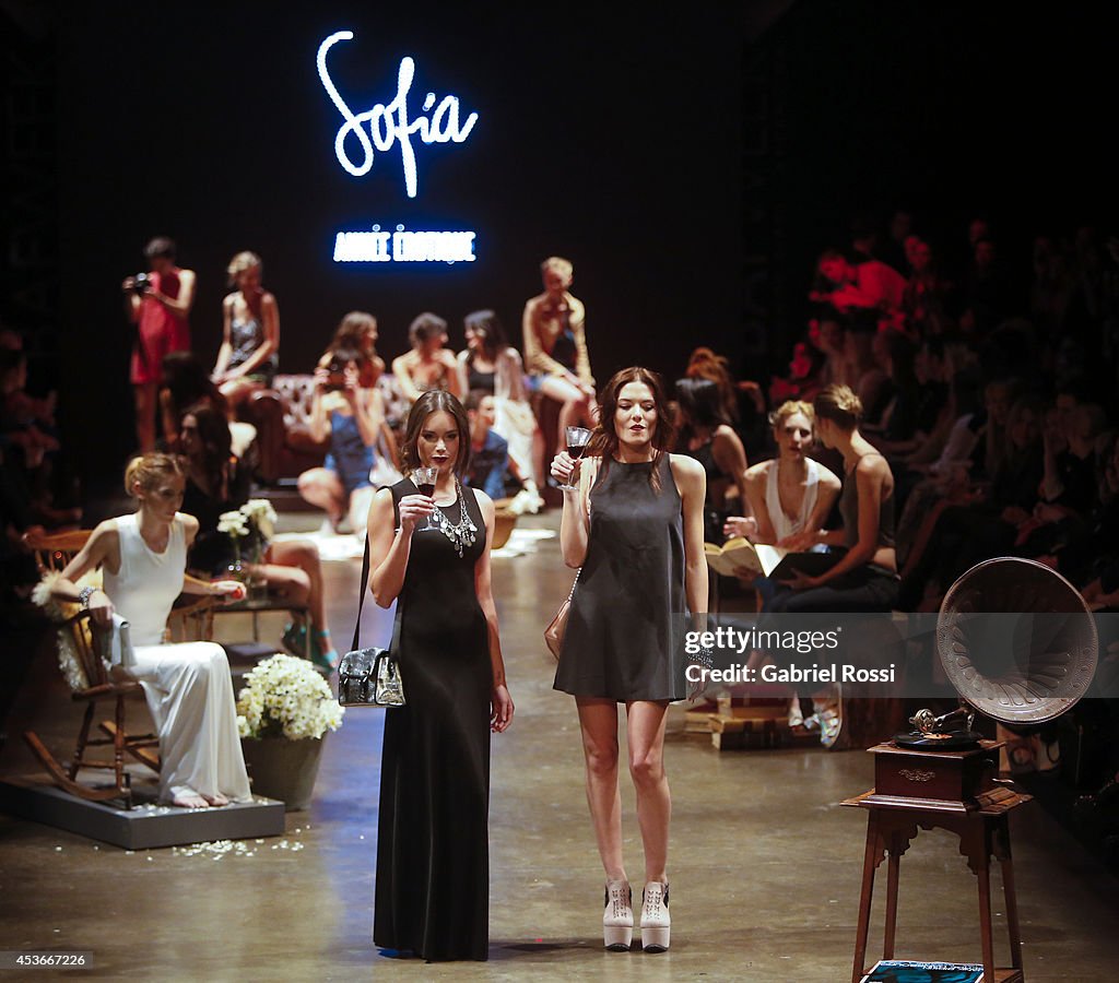 Buenos Aires Fashion Week - Sarkany