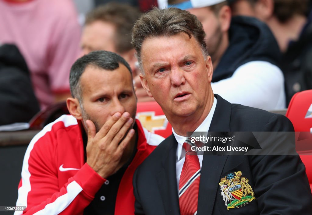 Manchester United v Swansea City - Premier League