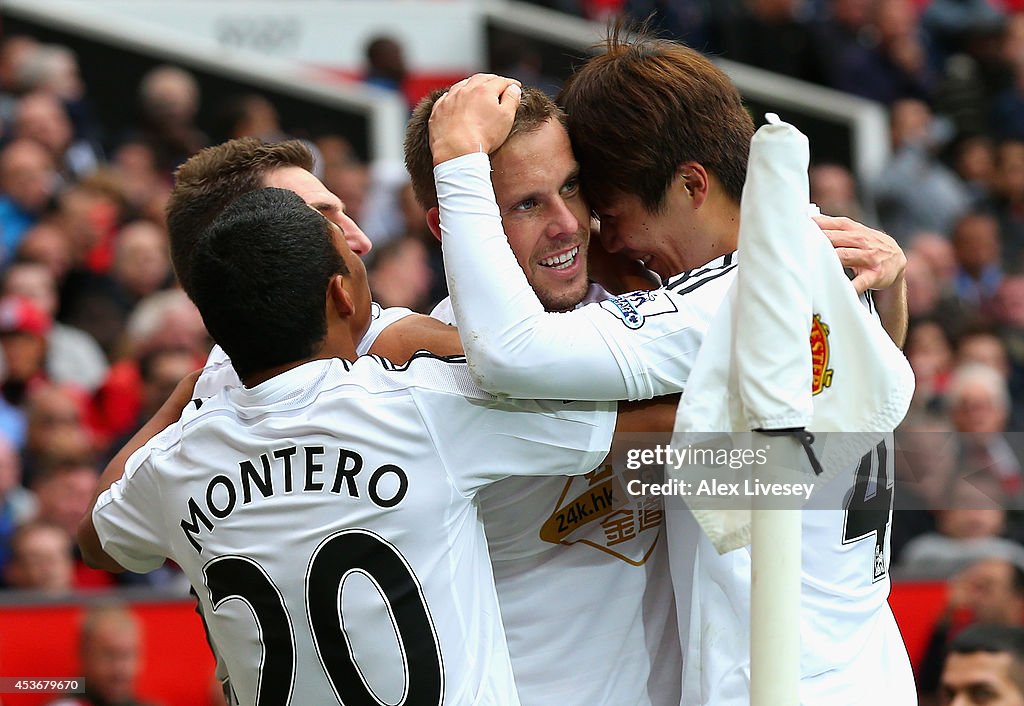 Manchester United v Swansea City - Premier League