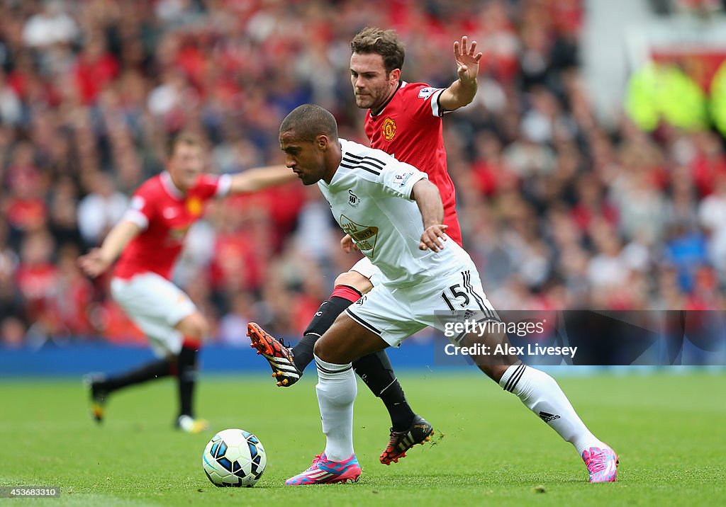 Manchester United v Swansea City - Premier League