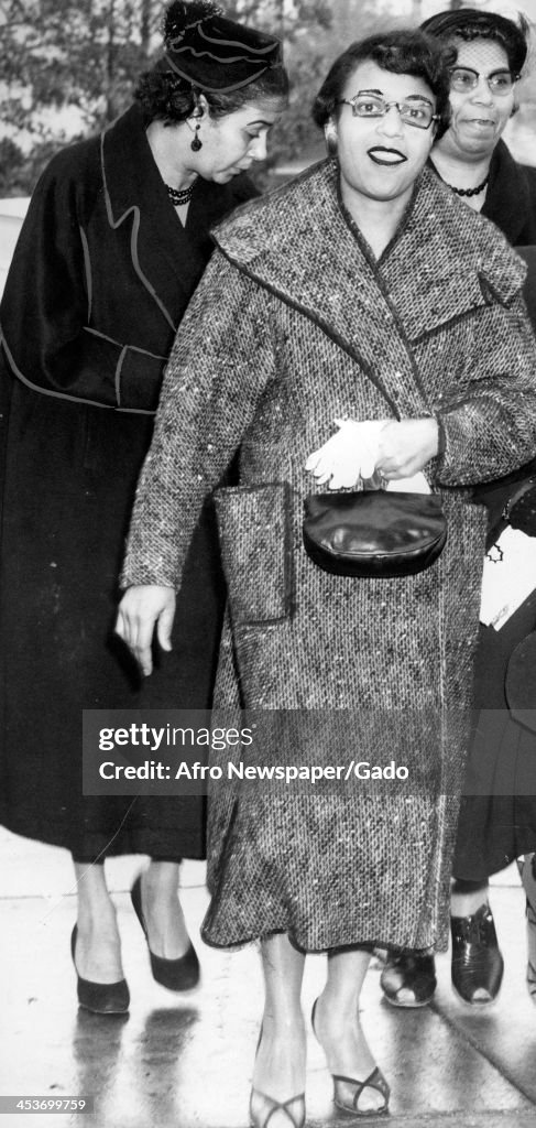 Irvin Adams, Margaret Adams and Beatrice Reed shown in mourning after ...