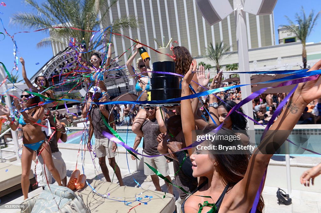Big Knockout Boxing Celebrates First Fight With Knockout Girls At DAYLIGHT Beach Club In Las Vegas