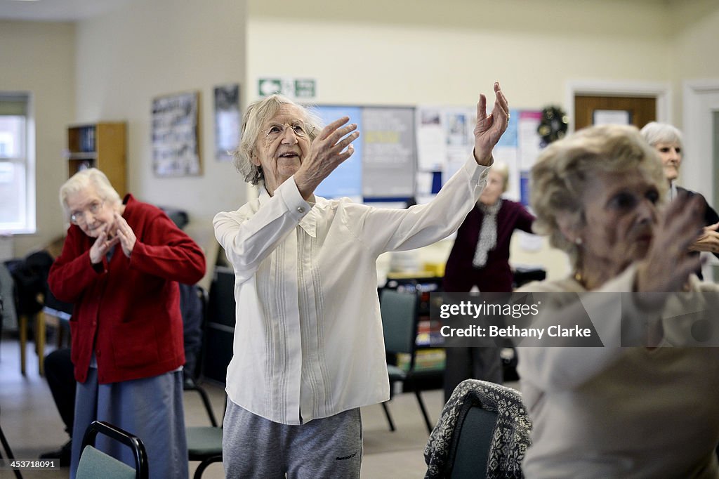 Elderly In Barnet Take Part In Activities Run By AgeUK