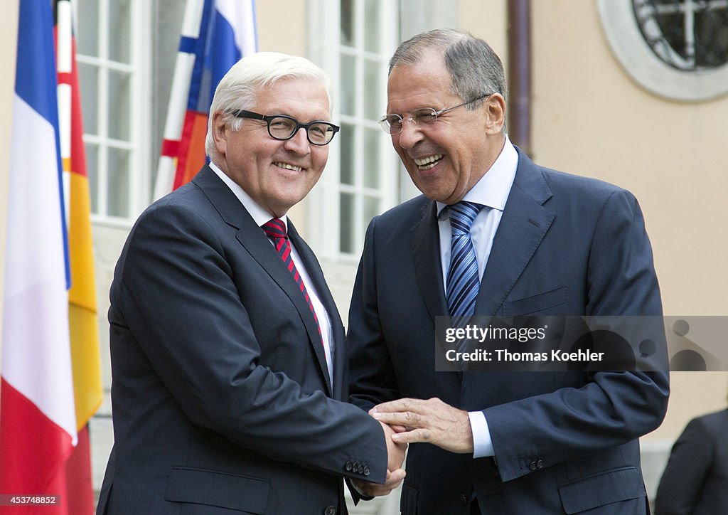 Foreign Ministers Meet Over Ukraine Crisis