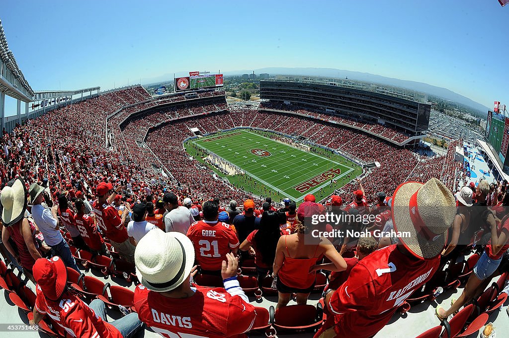 Denver Broncos v San Francisco 49ers