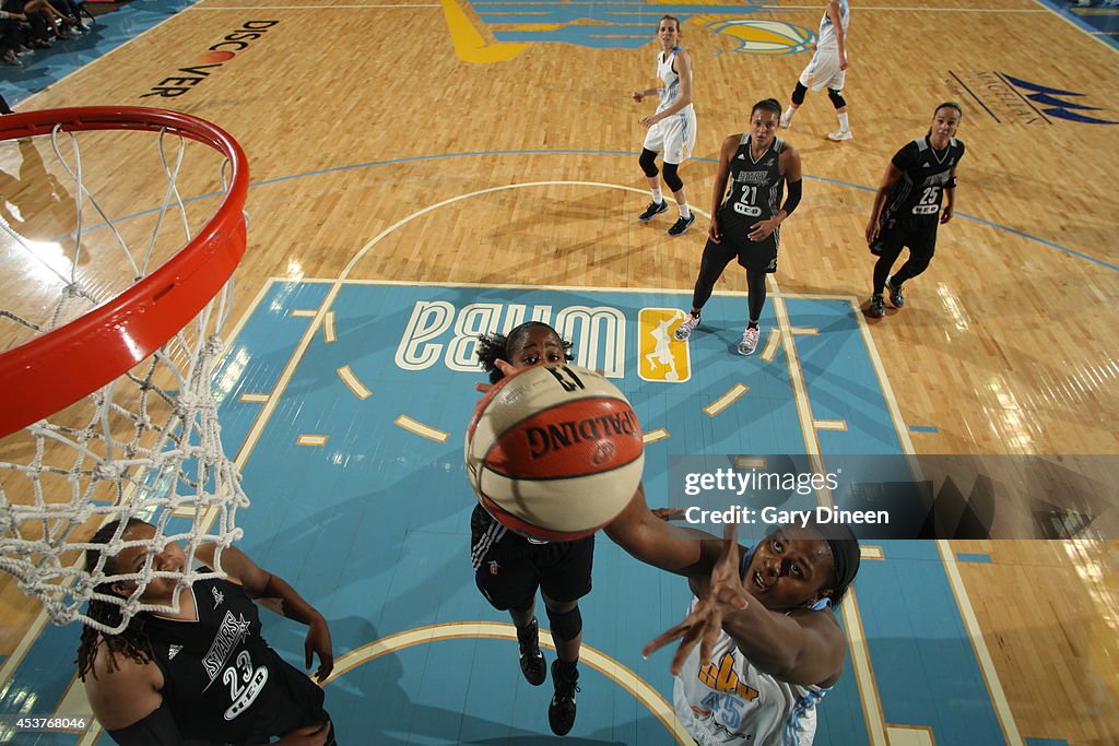 San Antonio Stars v Chicago Sky