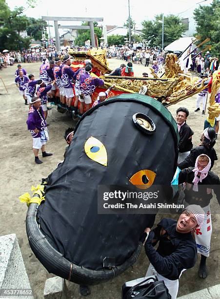 Gyoji Robe Gyoji Photos and Premium High Res Pictures - Getty Images