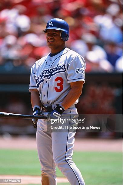 Cesar Izturis of the Los Angeles Dodgers bats against the St. Louis Cardinals at Busch Stadium on July 7, 2002 in St. Louis, Missouri.