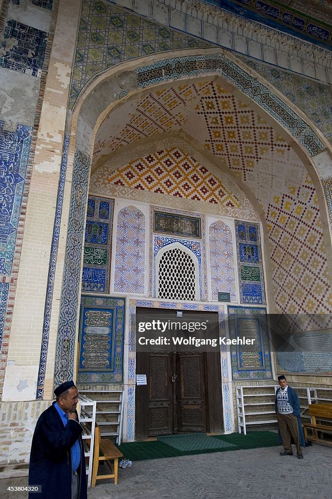 Uzbekistan, Bukhara, Bolo Khause Mosque...