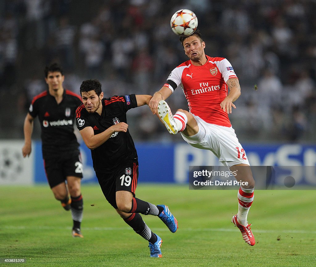 Besiktas JK v Arsenal FC - UEFA Champions League Qualifying Play-Offs Round: First Leg