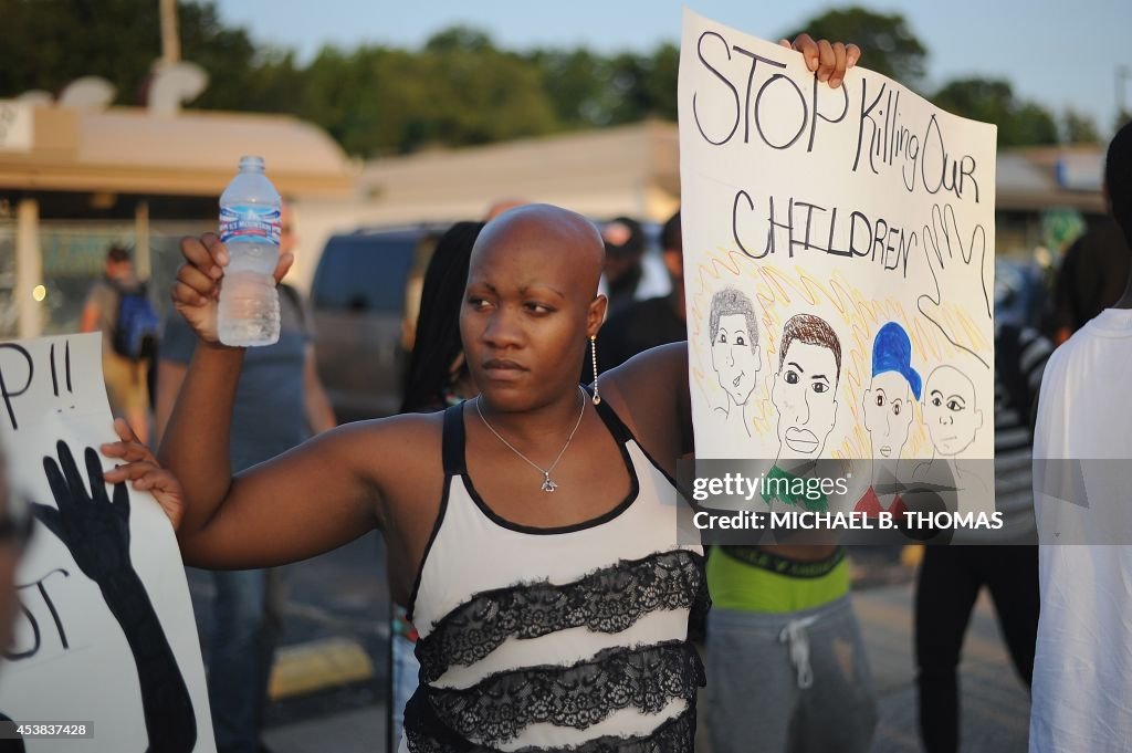 US-CRIME-RACE-POLICE-SHOOTING