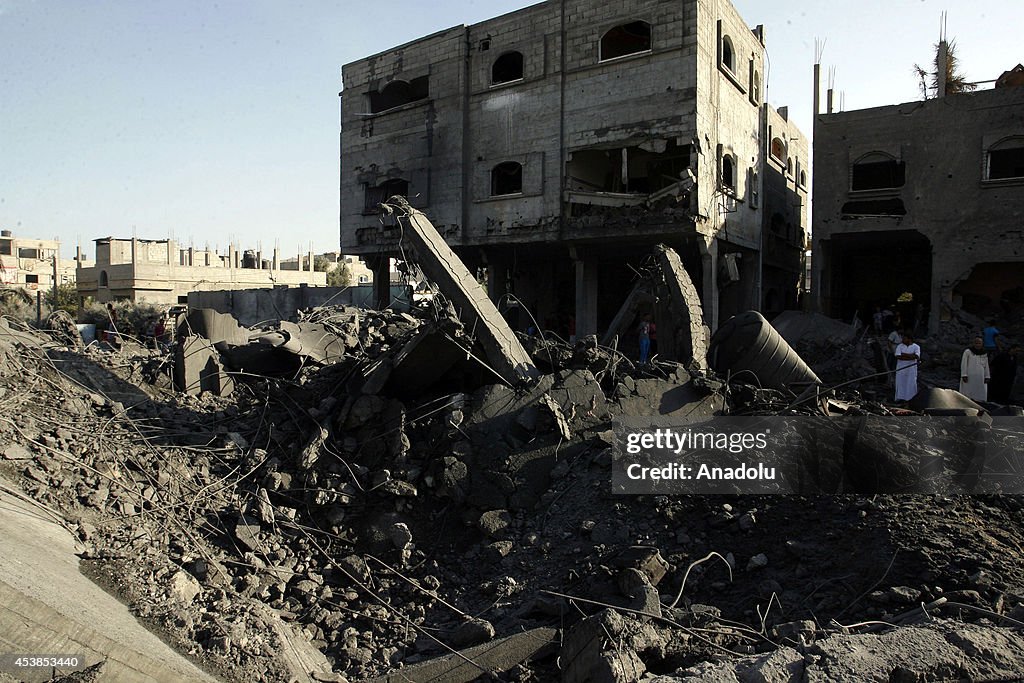 Israeli air-strikes hit house in Rafah