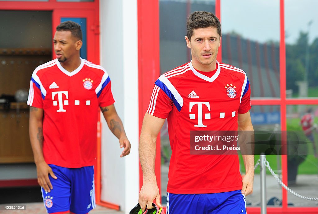 FC Bayern Muenchen - Training Session