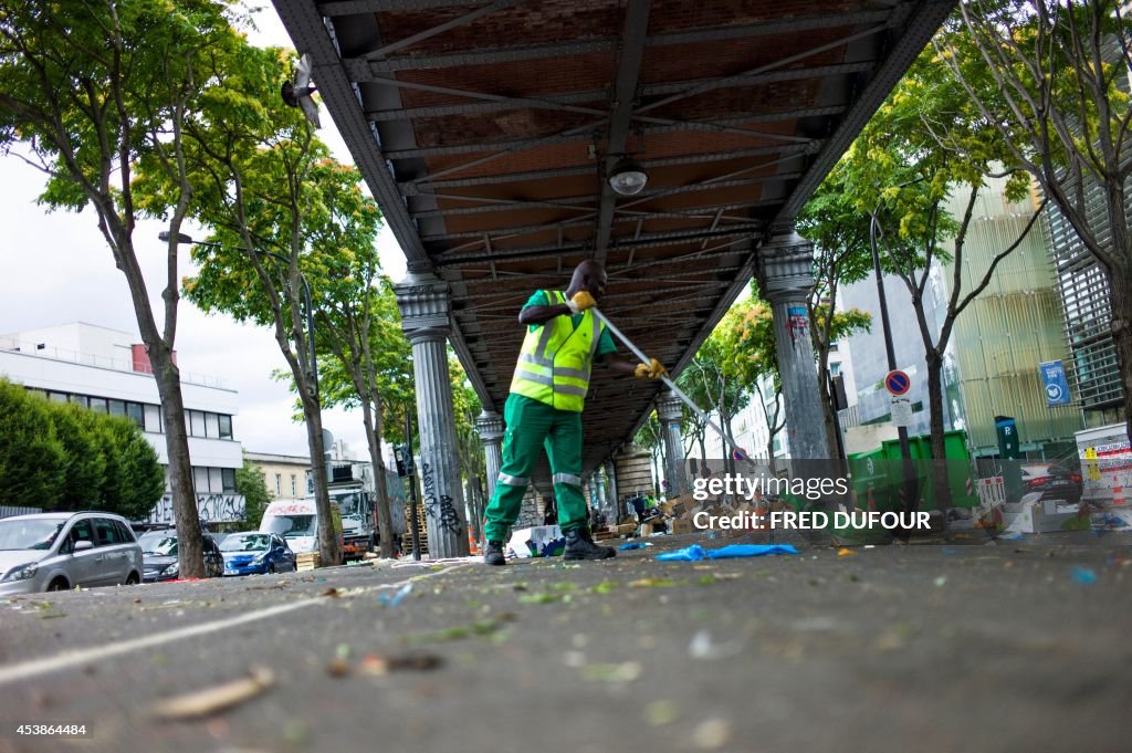 FRANCE-WASTE-ENVIRONMENT-URBAN-CLEANING