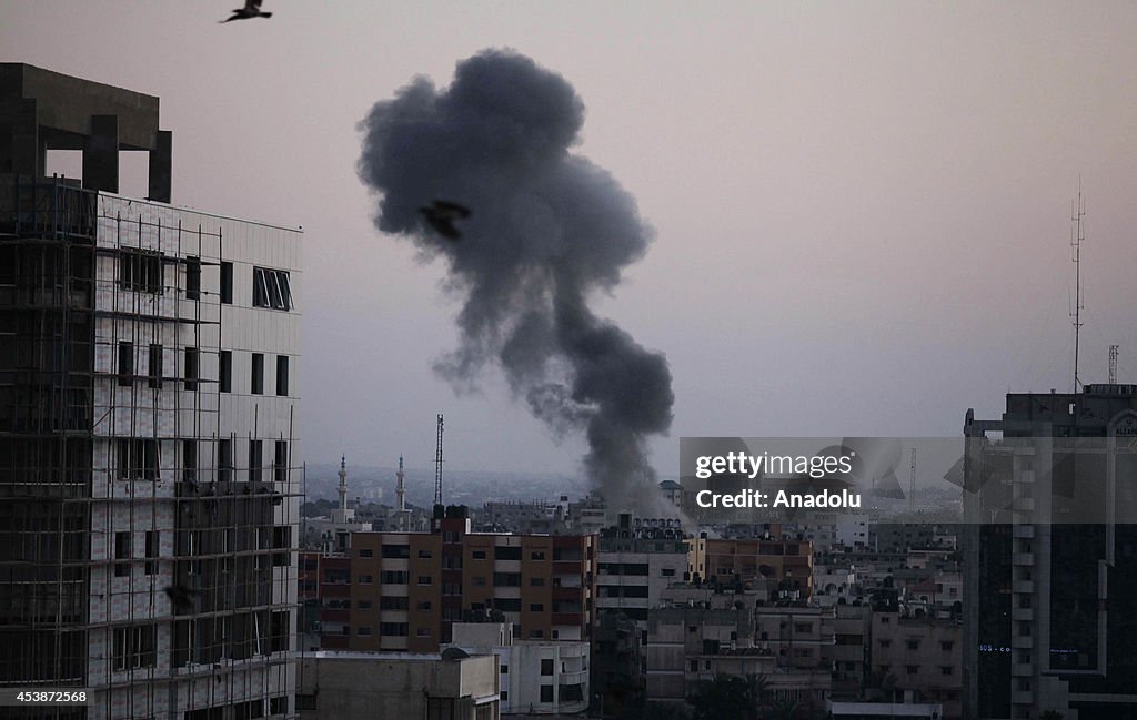 Israeli army hits Gaza City