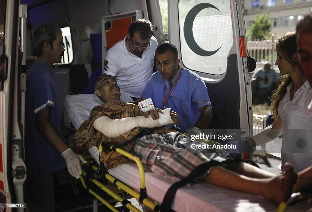 Wounded Gazans are taken to hospital