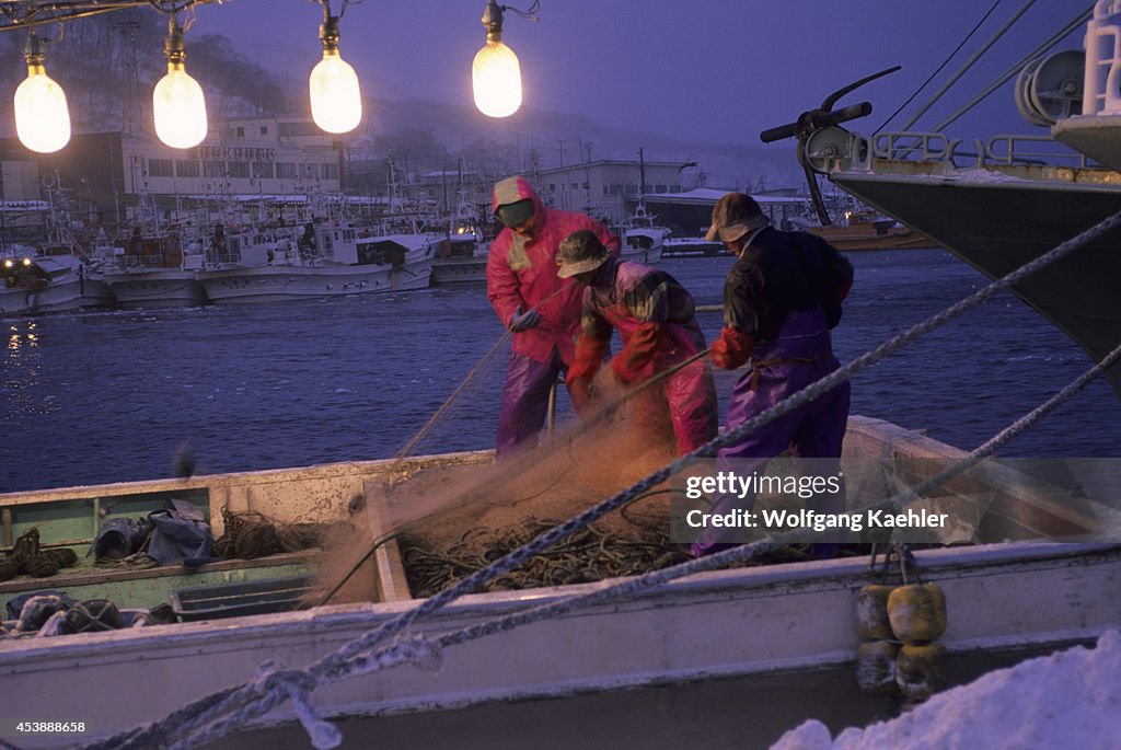 Japan, Hokkaido Island, Shiretoko Peninsula, Rausu, Harbor,...