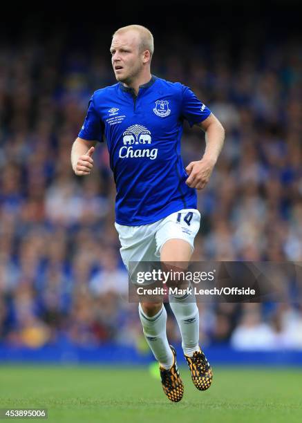 Steven Naismith of Everton in action during the pre-season friendly match between Everton and FC Porto at Goodison Park on August 3, 2014 in...