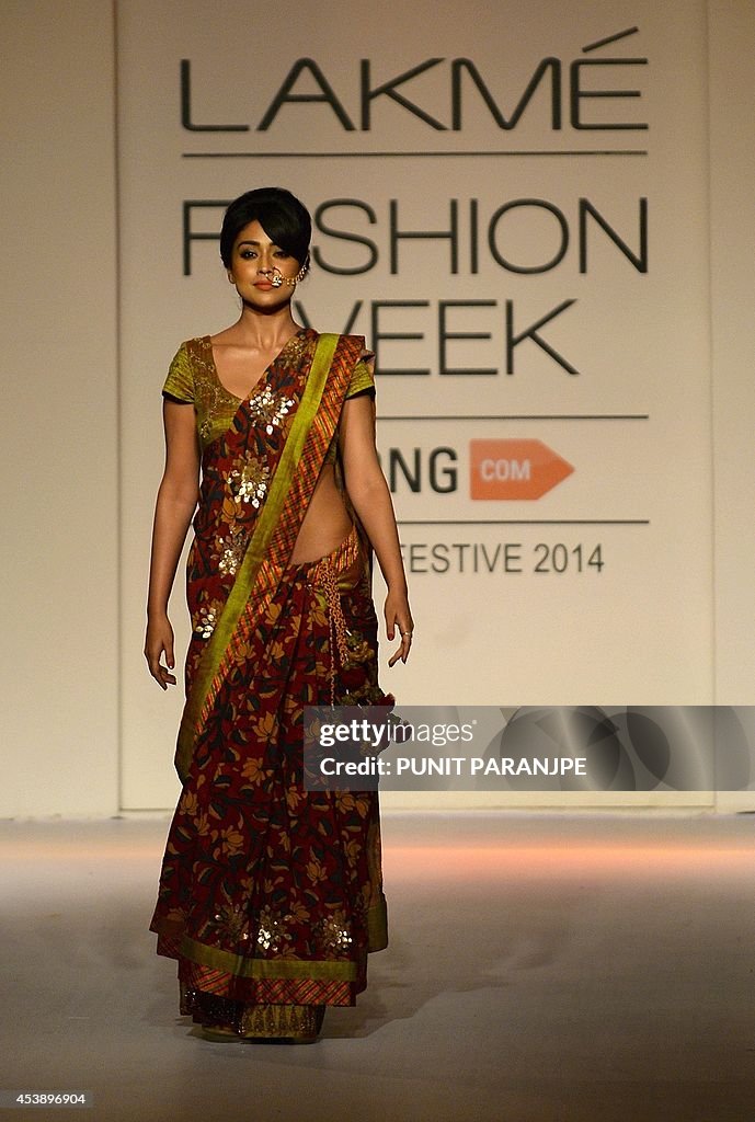 FASHION-INDIA-LAKME