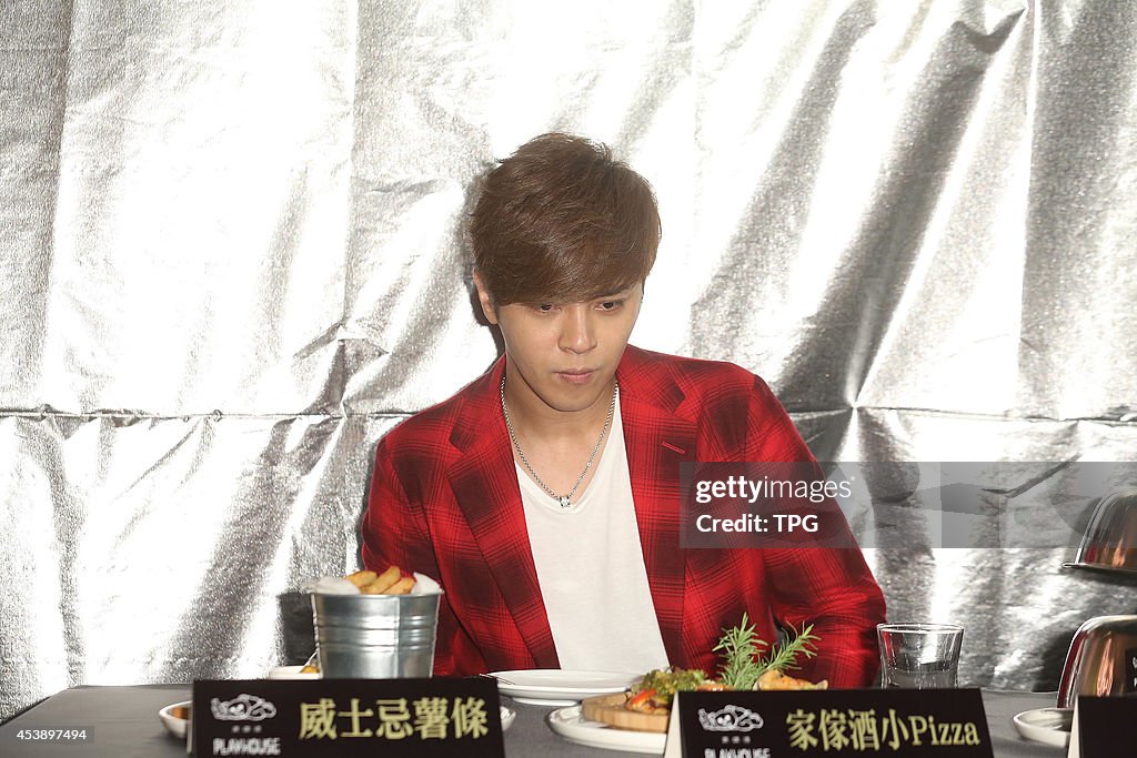 Show Lo Attends Live Tour DVD Press Conference