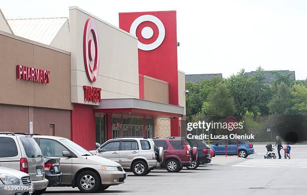 Target Toronto 247 Danforth Park Stock Photos, High-Res Pictures, and Images - Getty ...