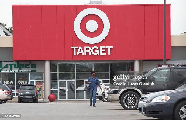 Target Toronto 217 Park Danforth Stock Photos, High-Res Pictures, and Images - Getty ...