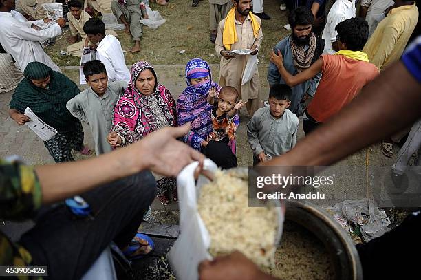 7,948 Pakistan Boy Stock Photos, High-Res Pictures, and Images - Getty ...