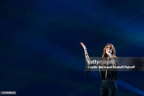 Singer Celine Dion performs at the Palais Omnisports de Bercy on December 5, 2013 in Paris, France.