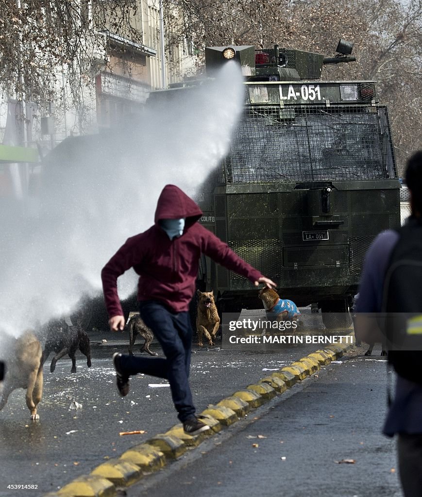 CHILE-EDUCATION-STUDENT-PROTEST
