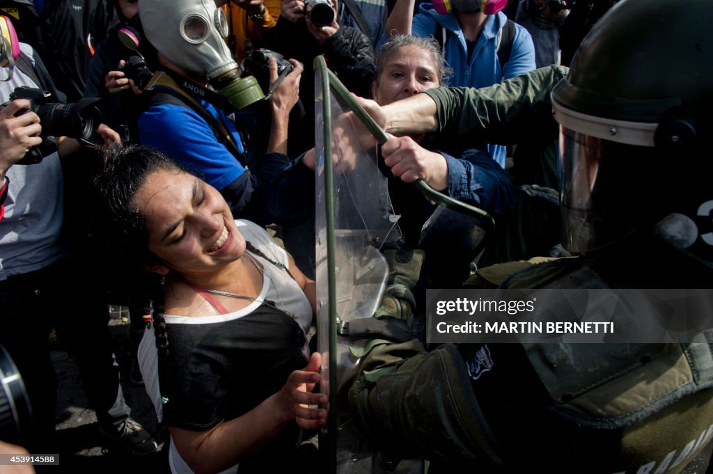 TOPSHOT-CHILE-EDUCATION-STUDENT-PROTEST