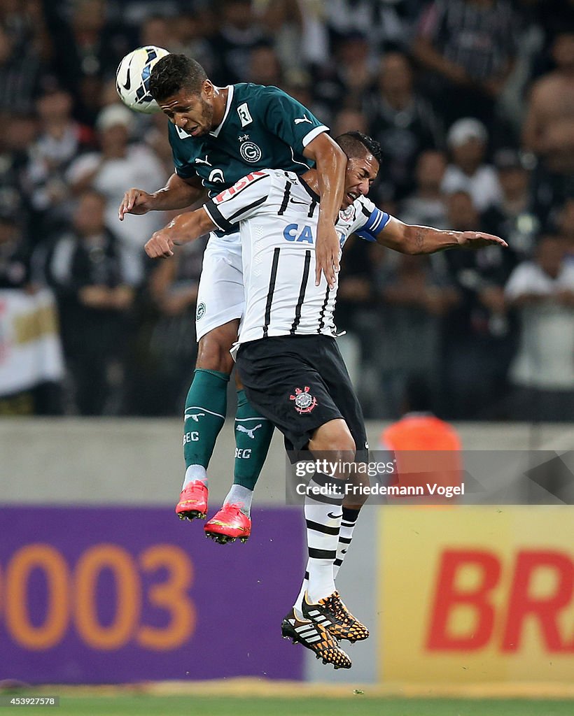 Corinthians v Goias - Brasileirao Series A 2014