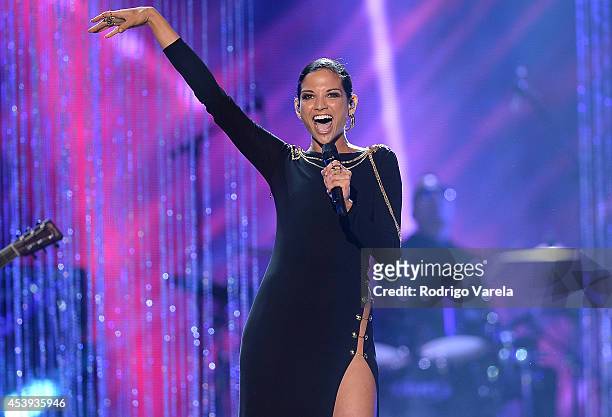 Natalia Jimenez performs at Premios Tu Mundo Awards at American Airlines Arena on August 21, 2014 in Miami, Florida.