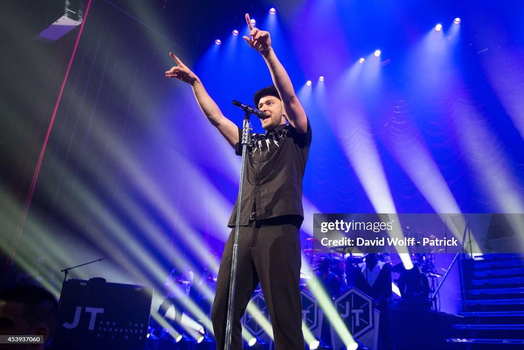 Justin Timberlake Performs An Exclusive Concert With Credit Mutuel And  Priceless MasterCard In Iconic Olympia Hall In Paris