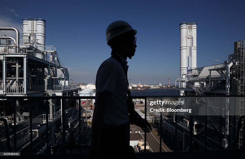 Inside Tepco's Kawasaki Thermal Power Plant As New Boiler Is Installed