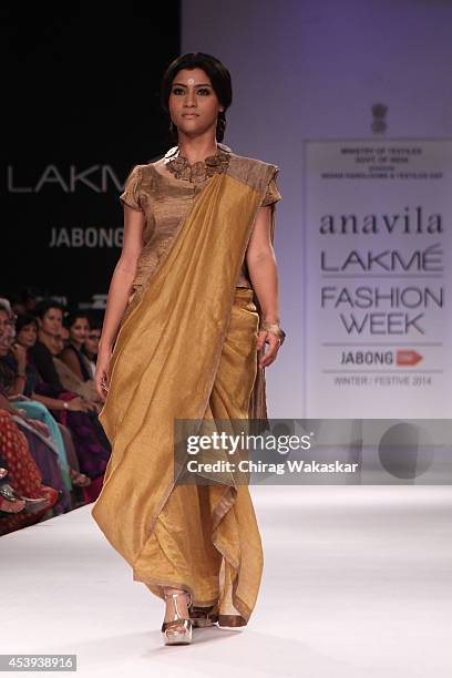 Konkona Sen Sharma showcases designs by Anavila during day 2 of Lakme Fashion Week Winter/Festive 2014 at The Palladium Hotel on August 21, 2014 in...