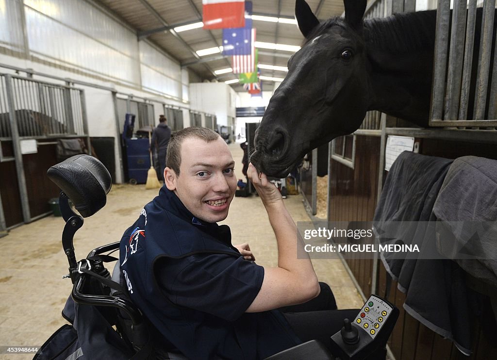 FRANCE-HANDICAP-DRESSAGE-EQUESTRIAN