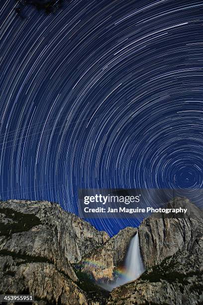 upper yosemite falls moonbow and startrails - moonbow fotografías e imágenes de stock