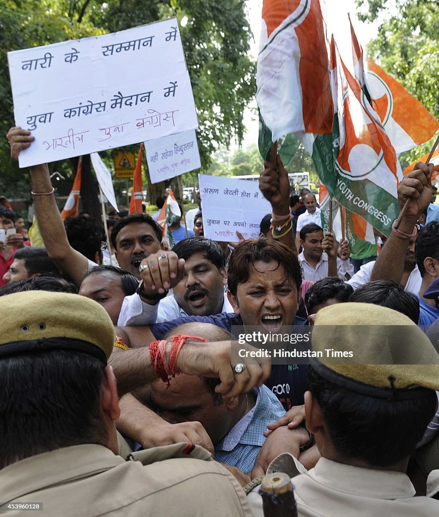 Congress Activists Protest Against Union Finance Minister Arun Jaitleys Remark