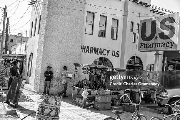 13 Progreso Nuevo Progreso International Bridge Stock Photos, High-Res ...