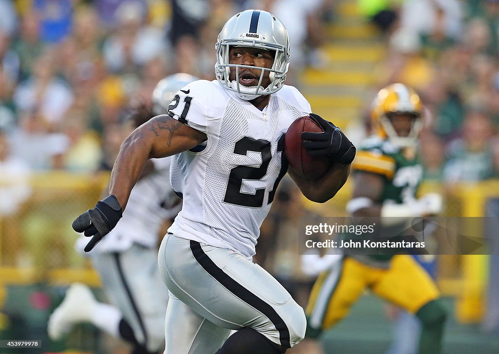 Oakland Raiders v Green Bay Packers